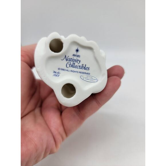 Vintage Avon Christmas Shepard Boy Nativity White Bisque Porcelain Figurine - Picture 5 of 7
